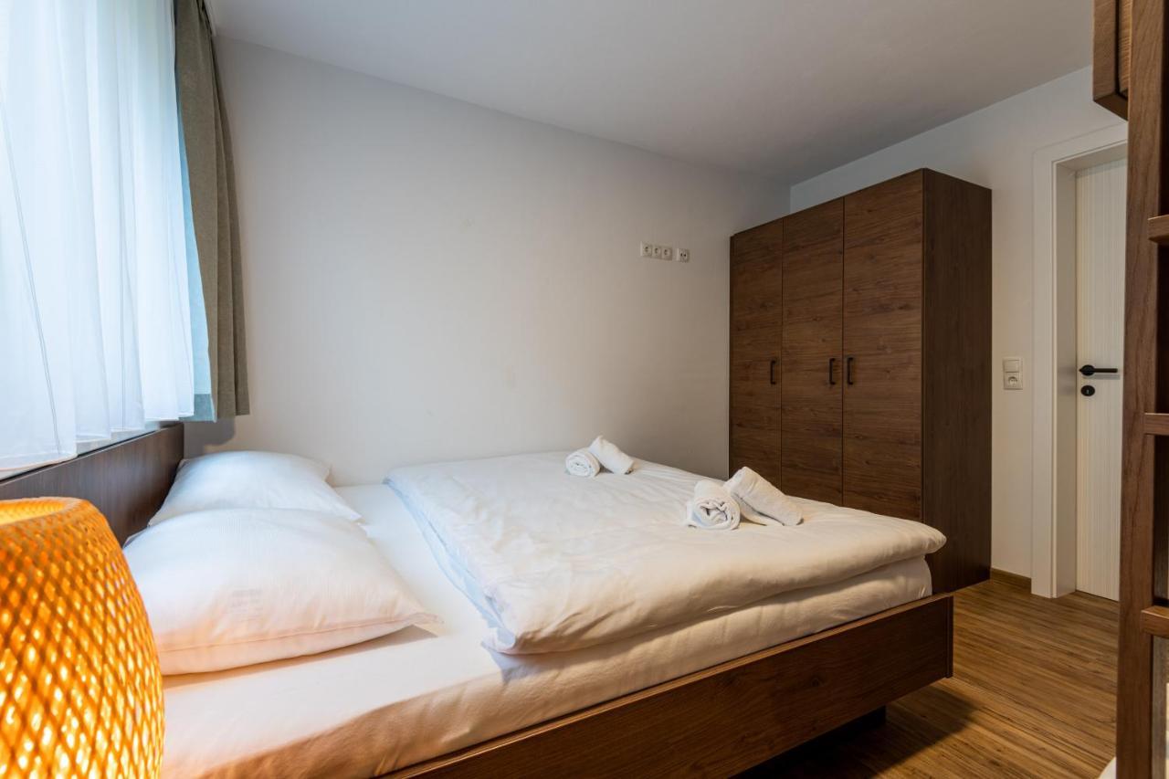 Ferienwohnung Amelies Mountain View Kaprun Exterior foto