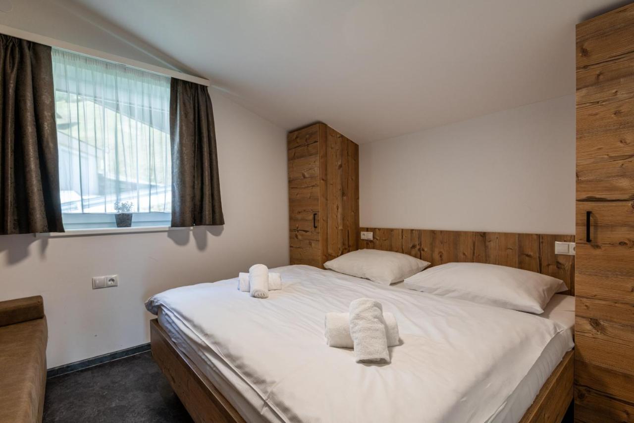 Ferienwohnung Amelies Mountain View Kaprun Exterior foto